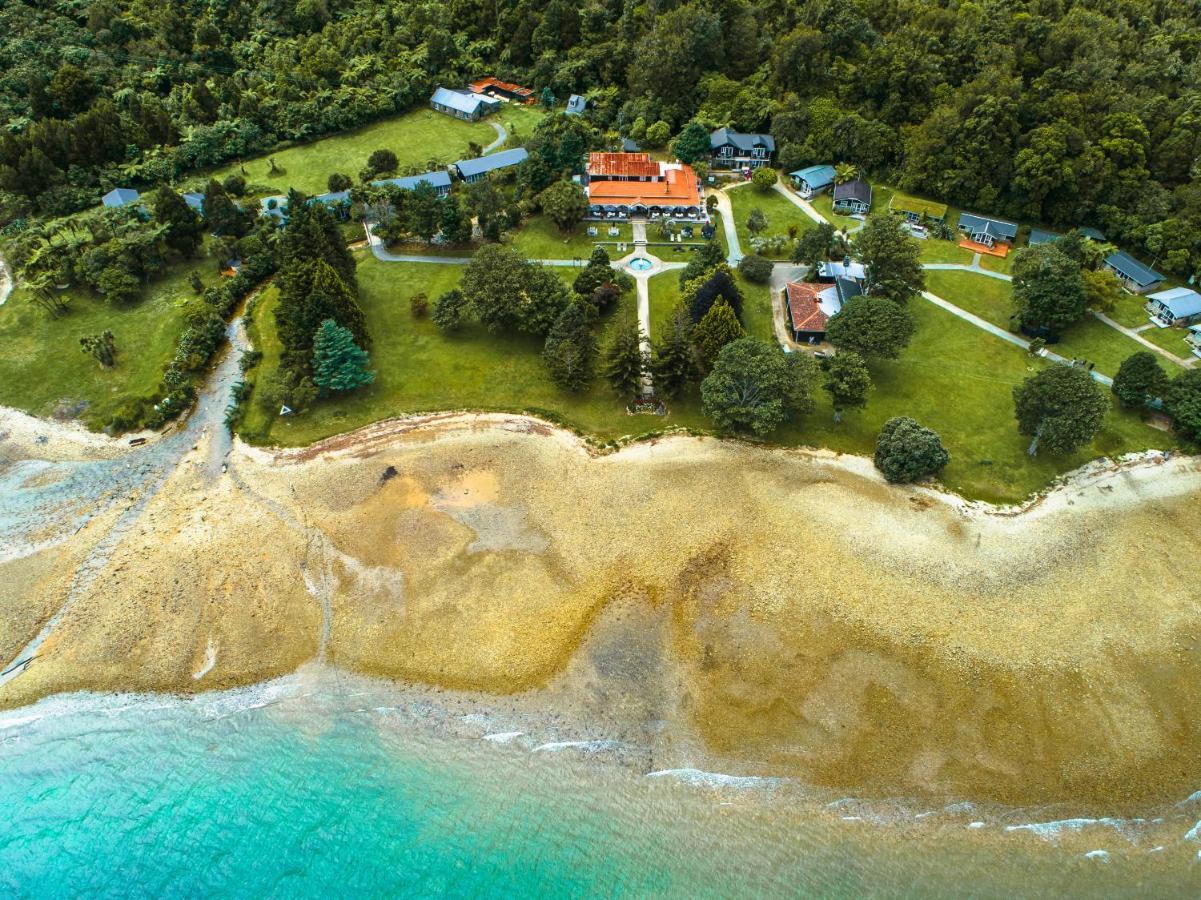 Furneaux Lodge Endeavour Inlet Exterior photo