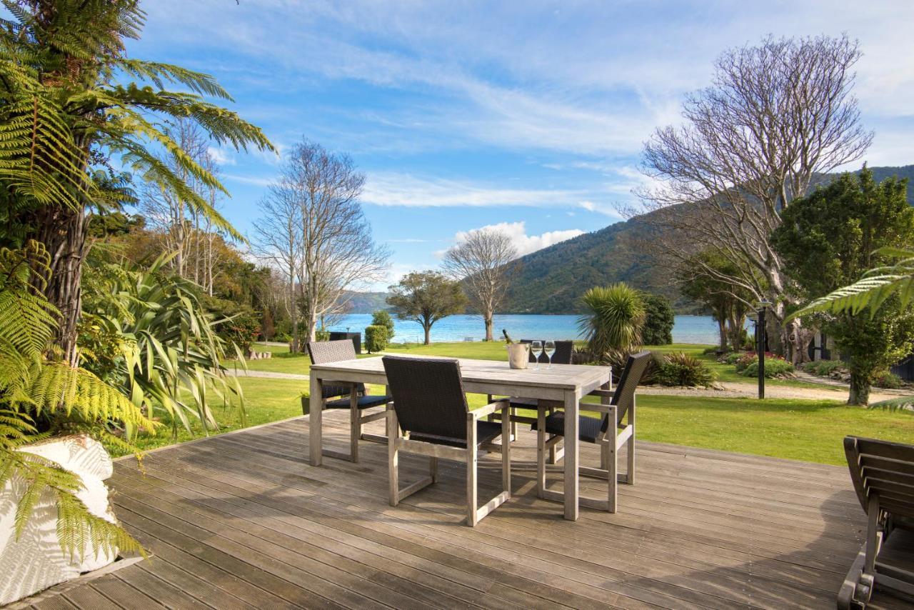 Furneaux Lodge Endeavour Inlet Exterior photo