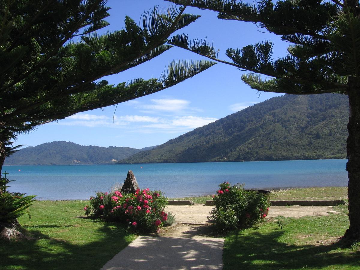 Furneaux Lodge Endeavour Inlet Exterior photo